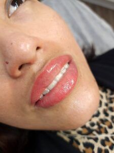 LIP BLUSH TATTOO